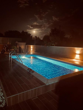 Villa D&S garden pool